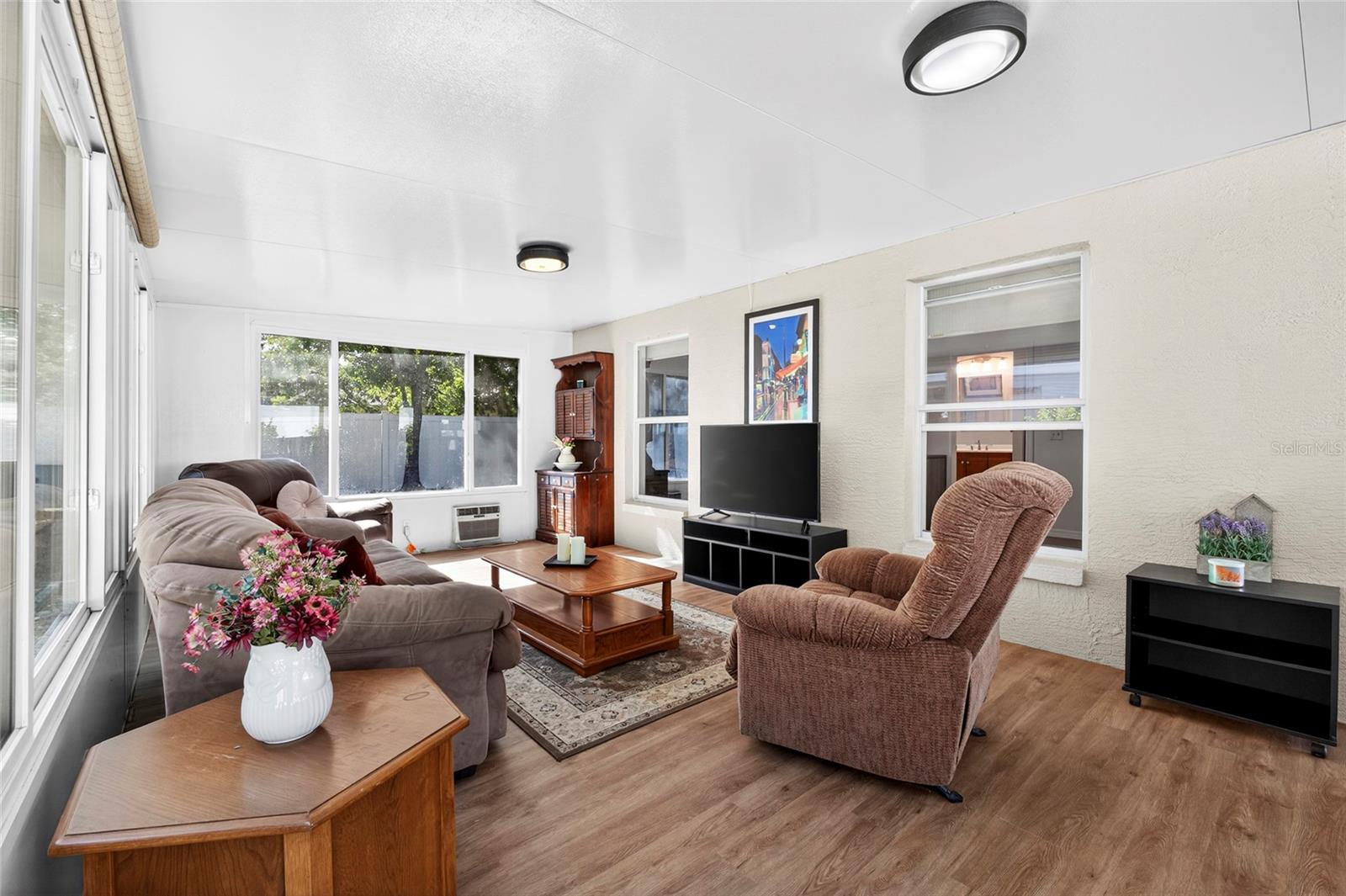 BELL HARBOR - Residential