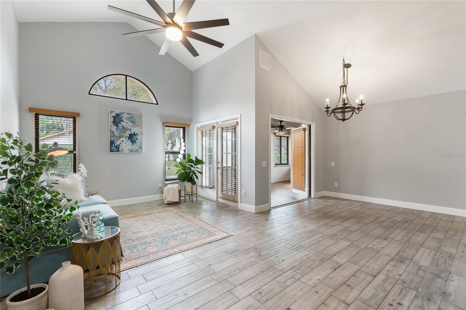 ORANGE TREE COUNTRY CLUB - Residential