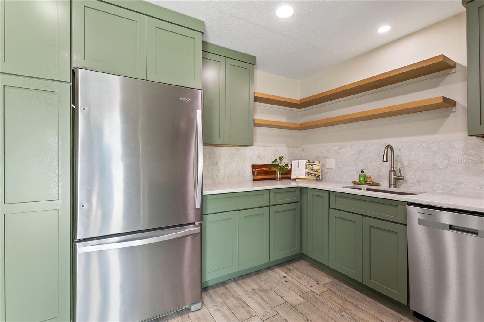 ORANGE TREE COUNTRY CLUB - Residential