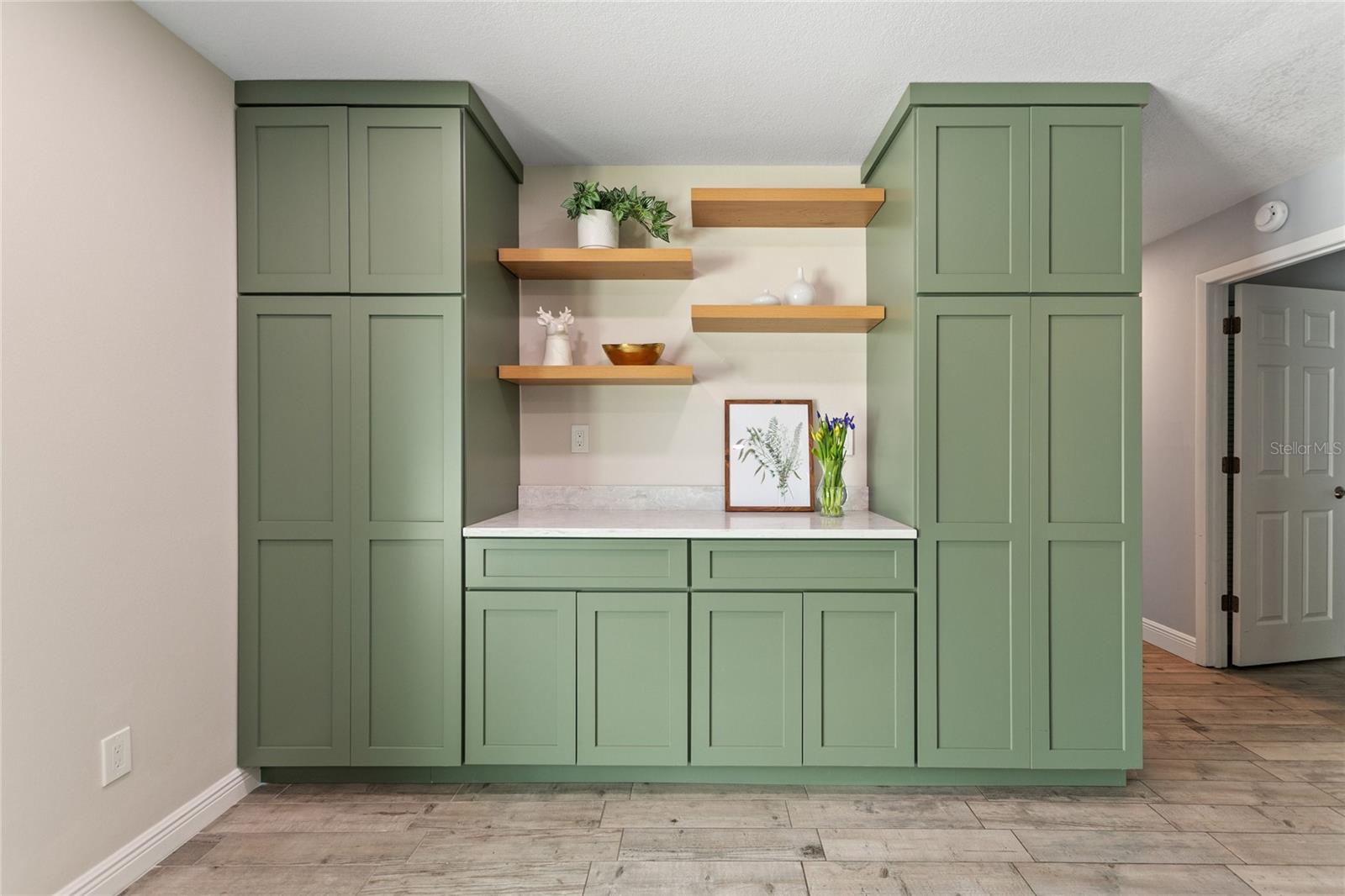 ORANGE TREE COUNTRY CLUB - Residential