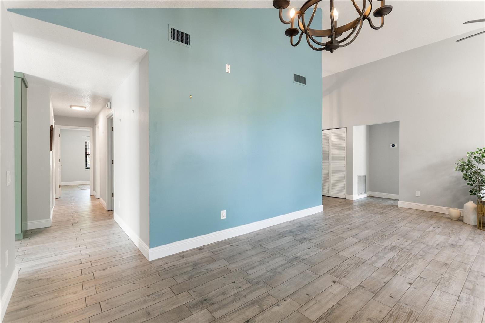 ORANGE TREE COUNTRY CLUB - Residential