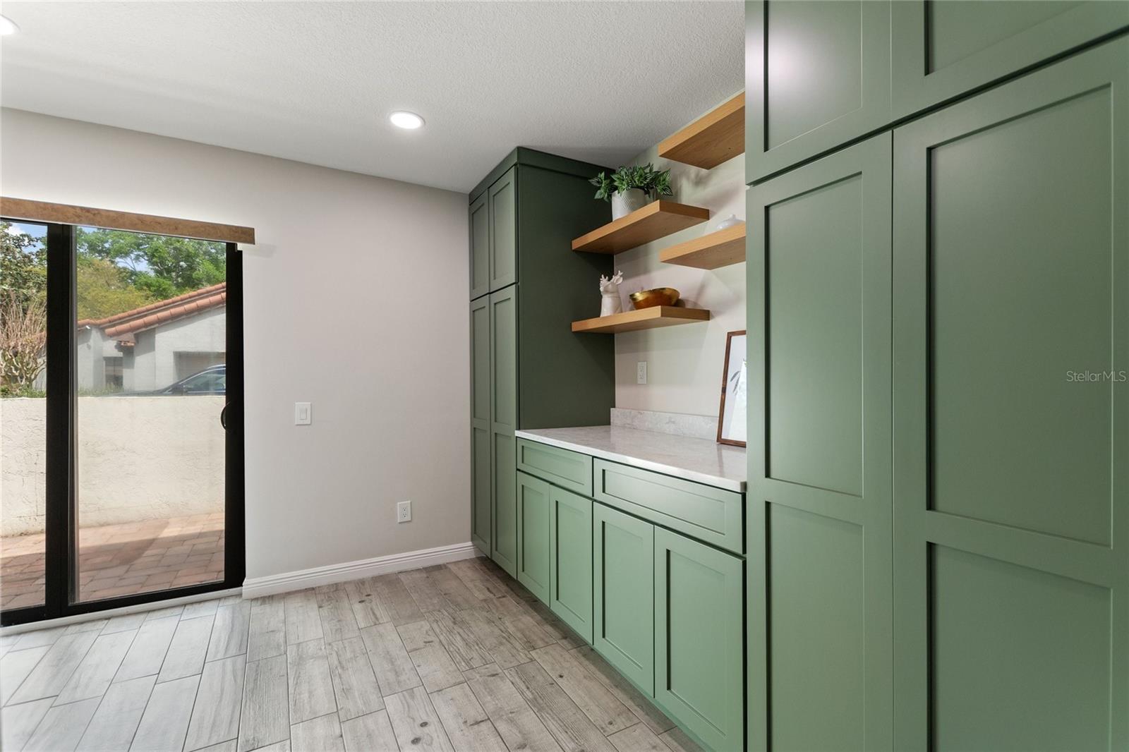 ORANGE TREE COUNTRY CLUB - Residential