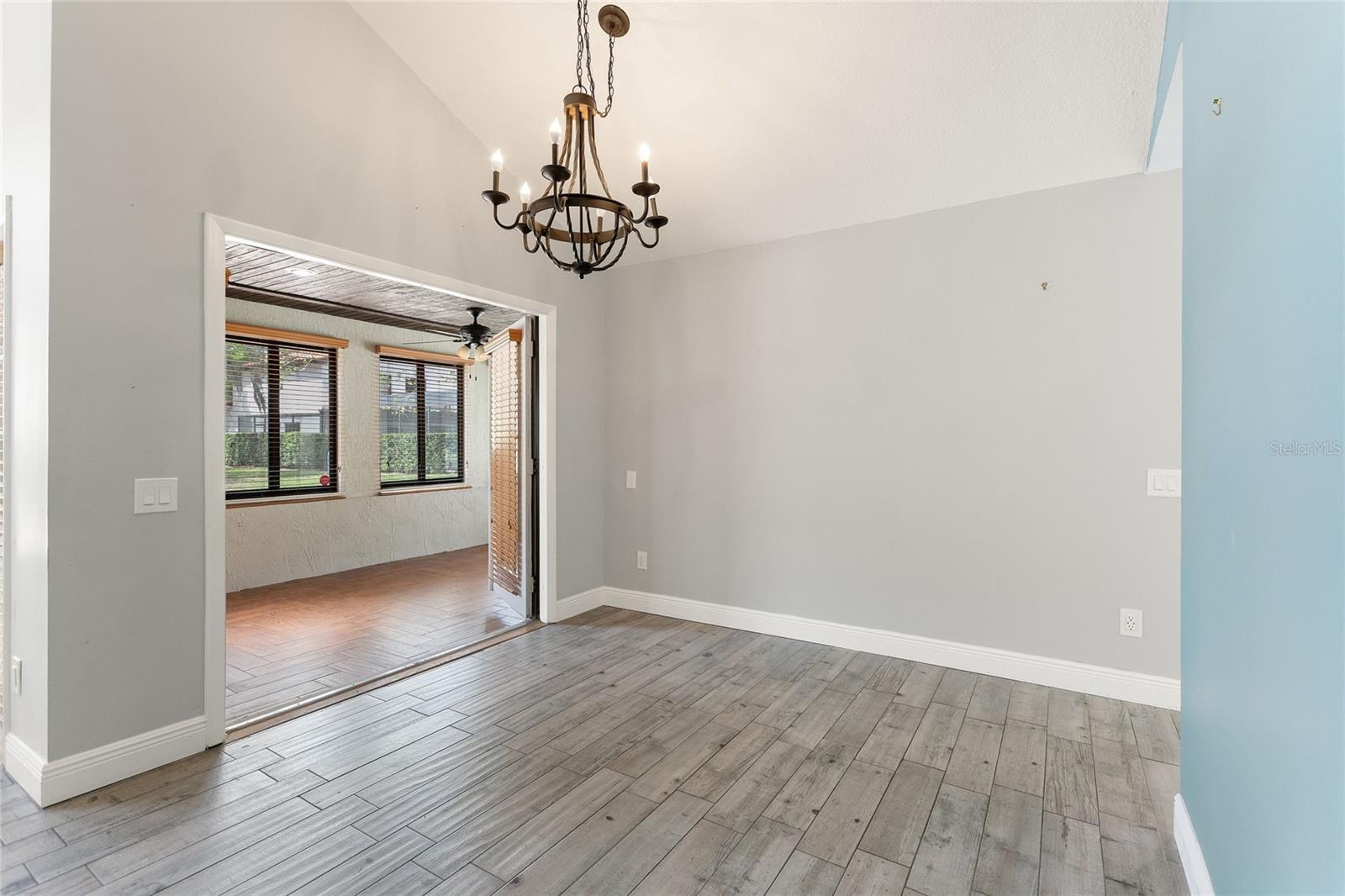 ORANGE TREE COUNTRY CLUB - Residential