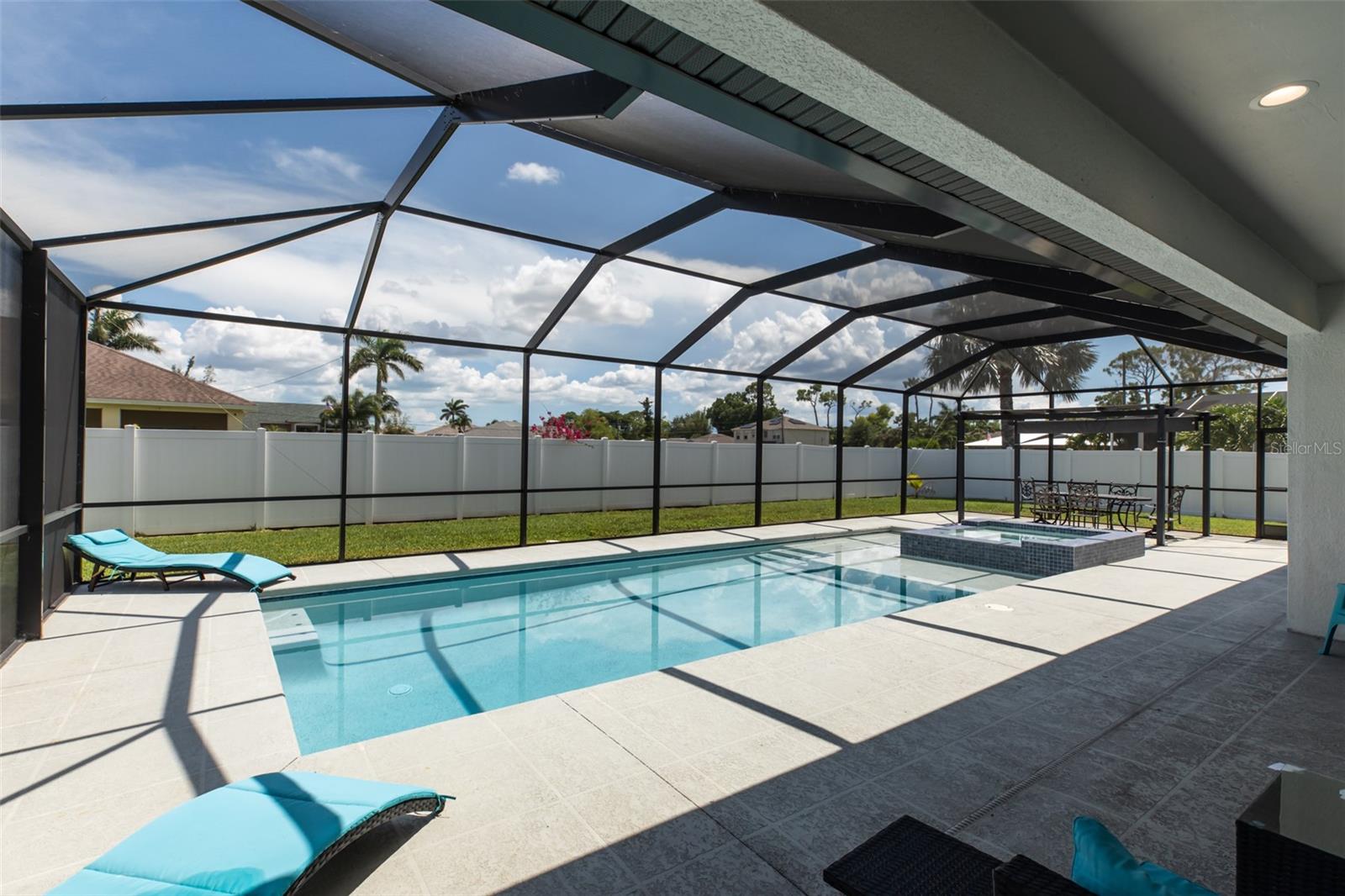 506 SW 5TH STREET