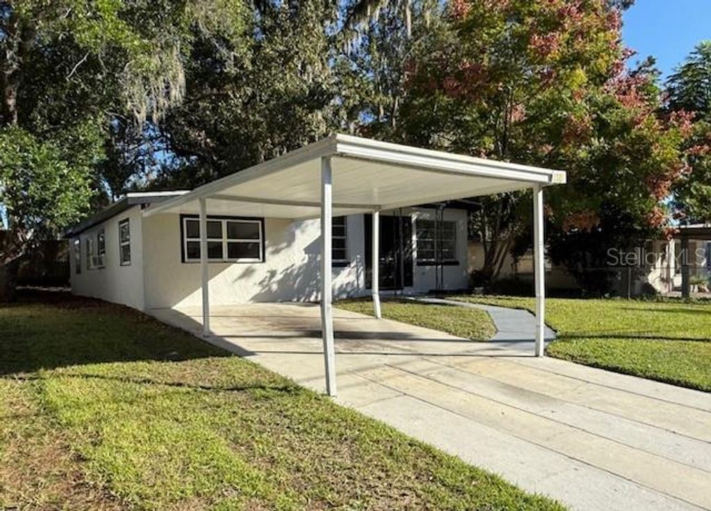 Photo of 21493 Campbell Drive, Brooksville, FL 34601 (MLS # W7880113)