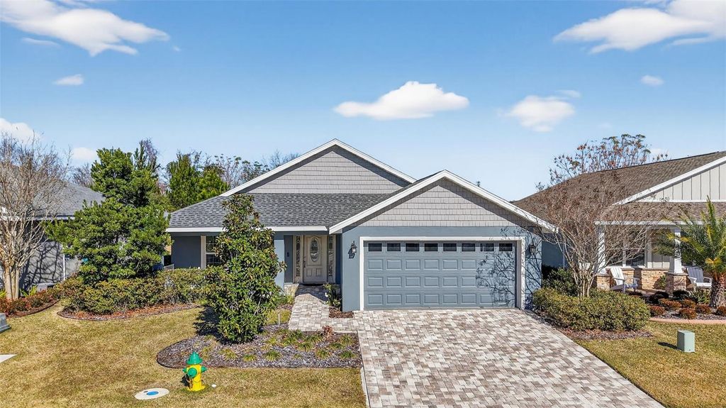 Photo of 5016 NE 125th Loop, Oxford, FL 34484 (MLS # G5107109)