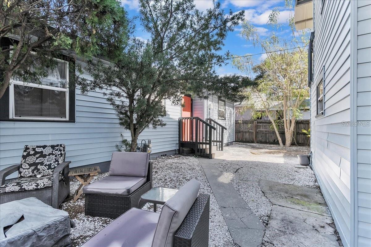 SPRING HILL REV - Residential Lease