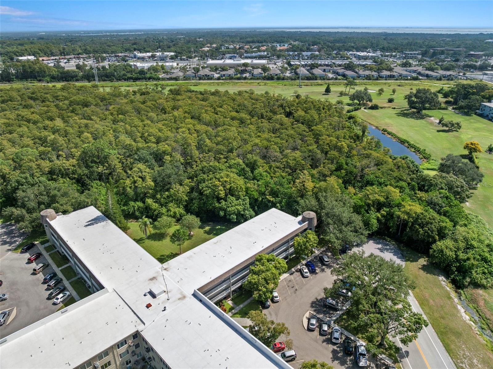 ON TOP OF THE WORLD - Residential