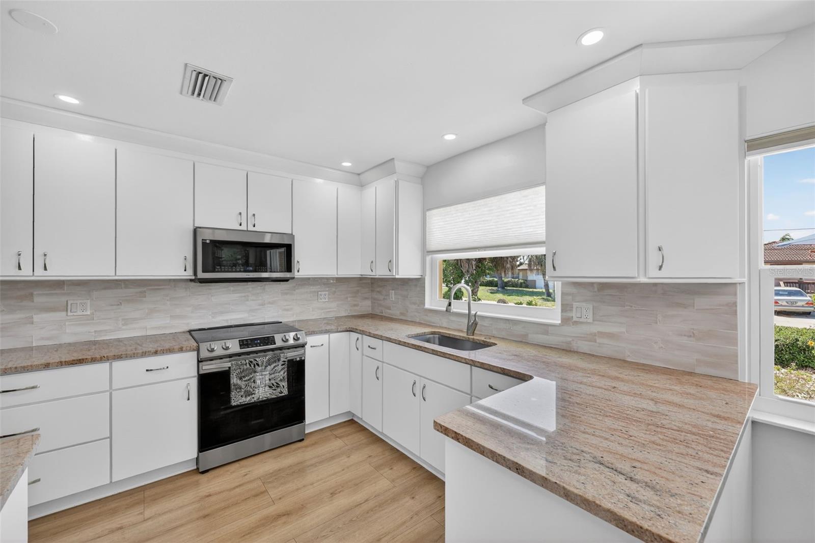 BAYWOOD VILLAGE - Residential