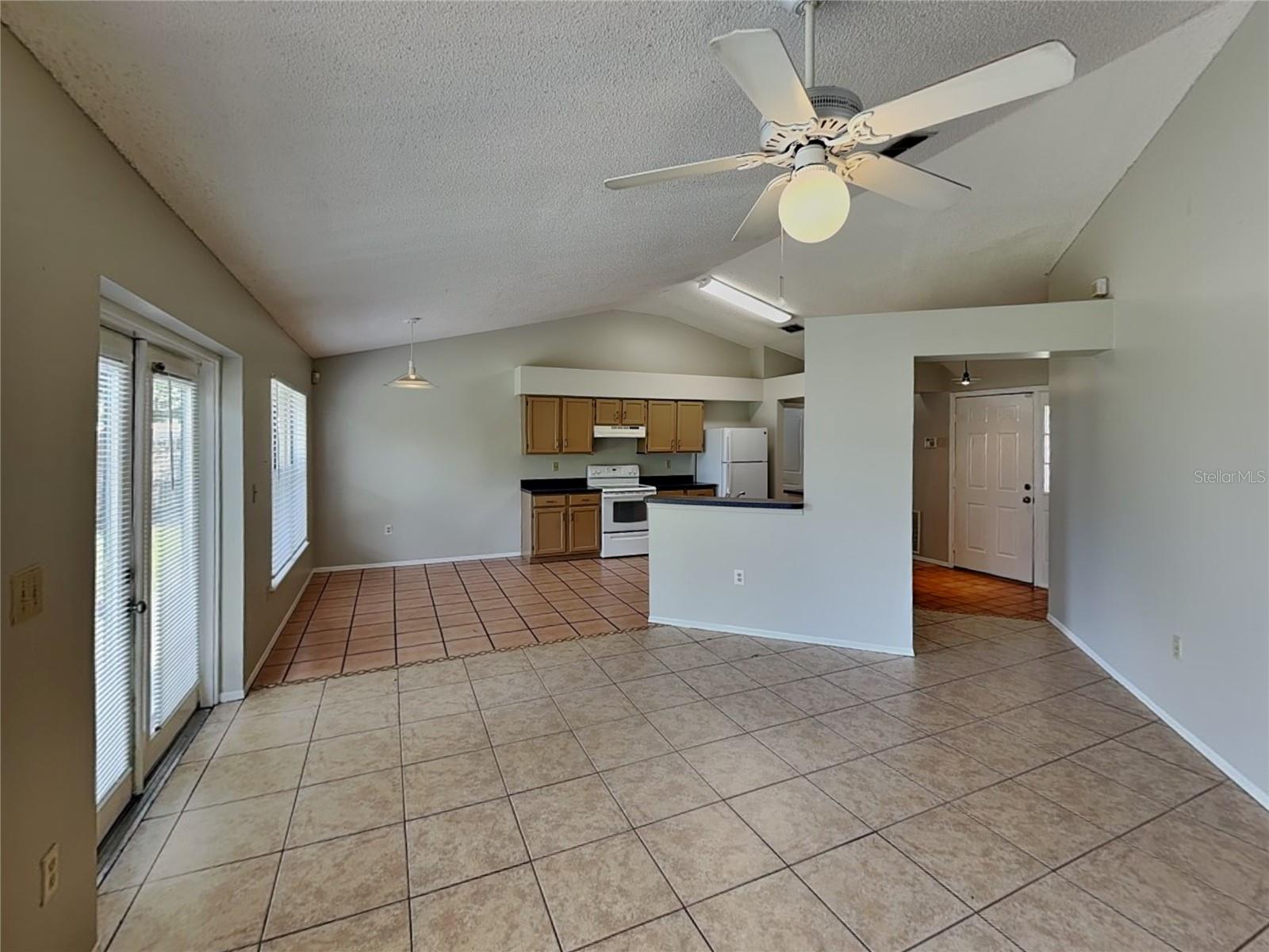 SILVER BEND - Residential Lease