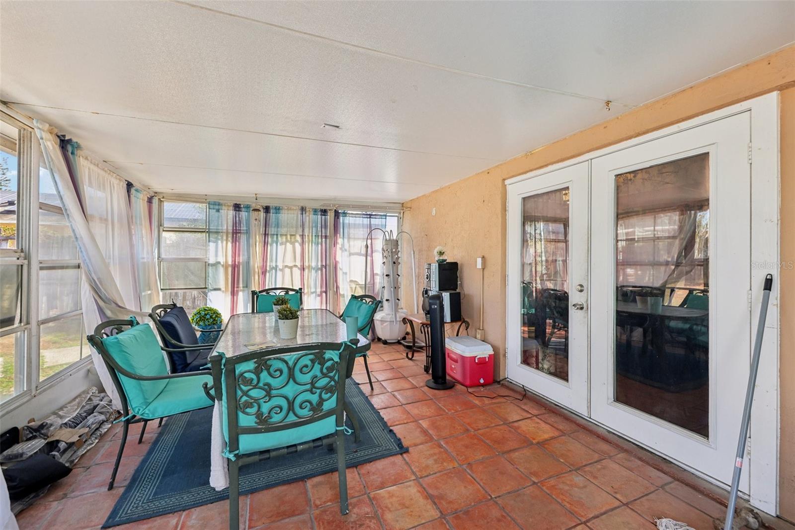 REGENCY PARK - Residential