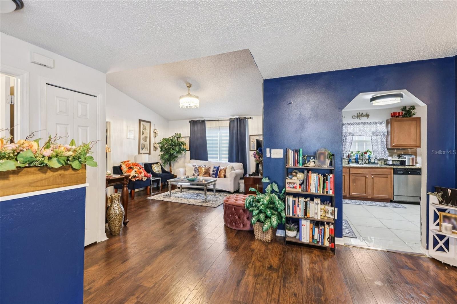 REGENCY PARK - Residential