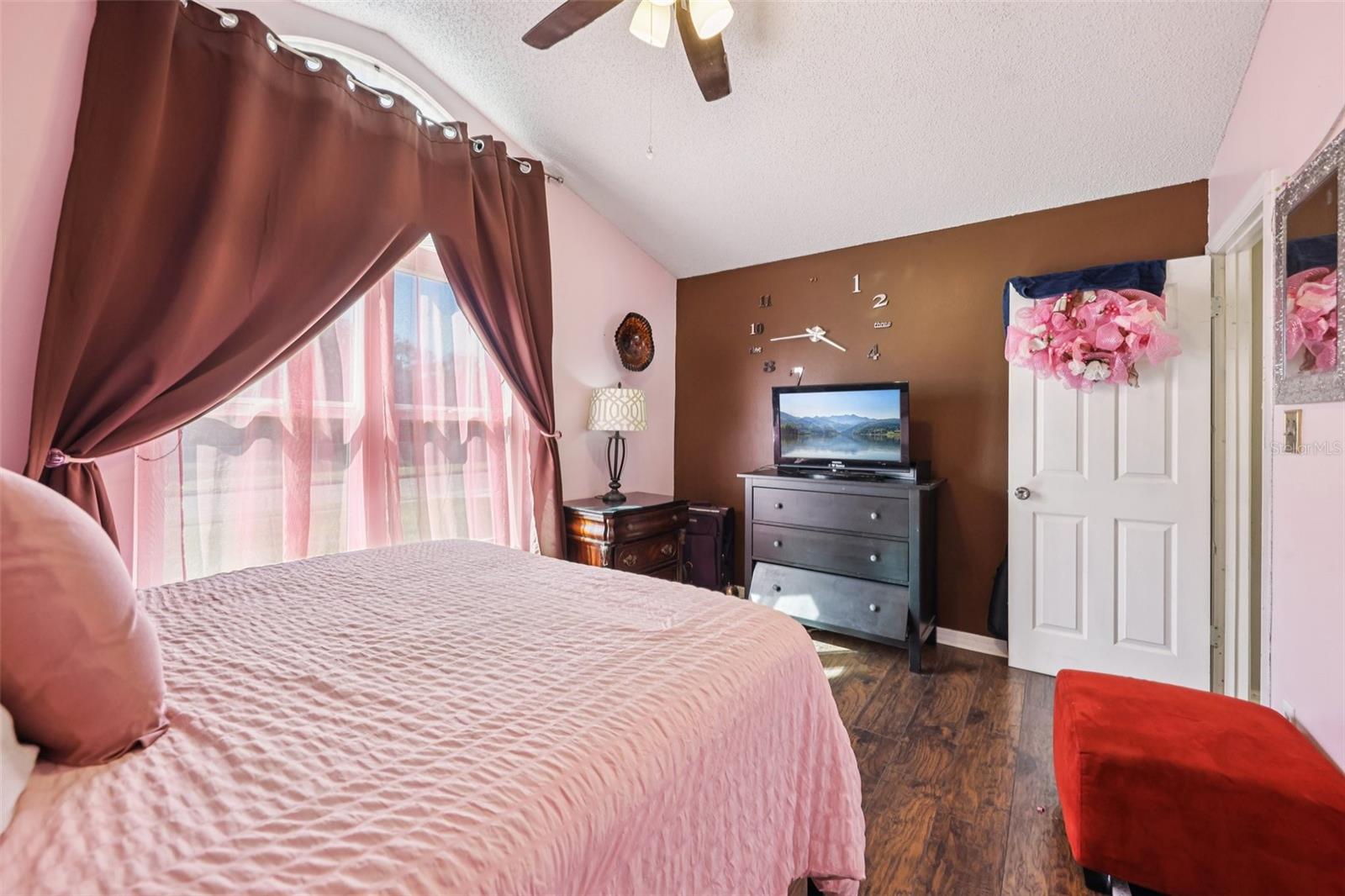 REGENCY PARK - Residential