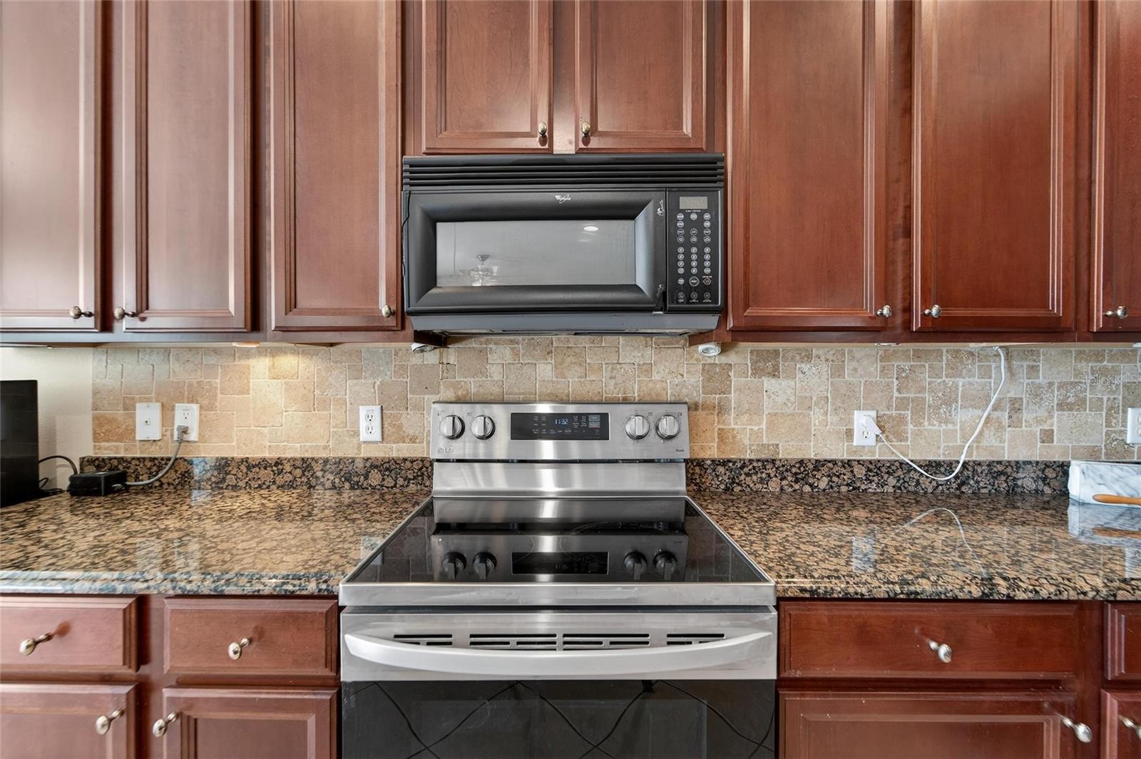 SOUTHSHORE FALLS PH 1 - Residential