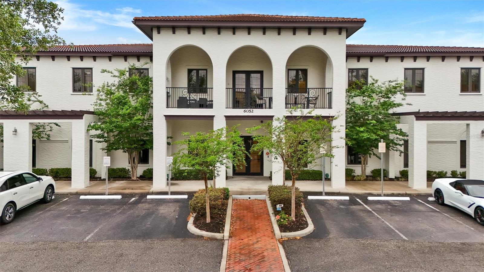 Under contract-accepting backup offers. Beautiful office building located behind Universal Studios Orlando. Features wide hallways, multiple office suites, elevator, and fully functioning windows.