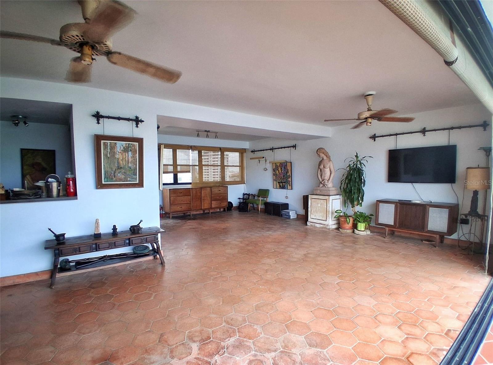 CONDOMINIO DEL MAR - Residential