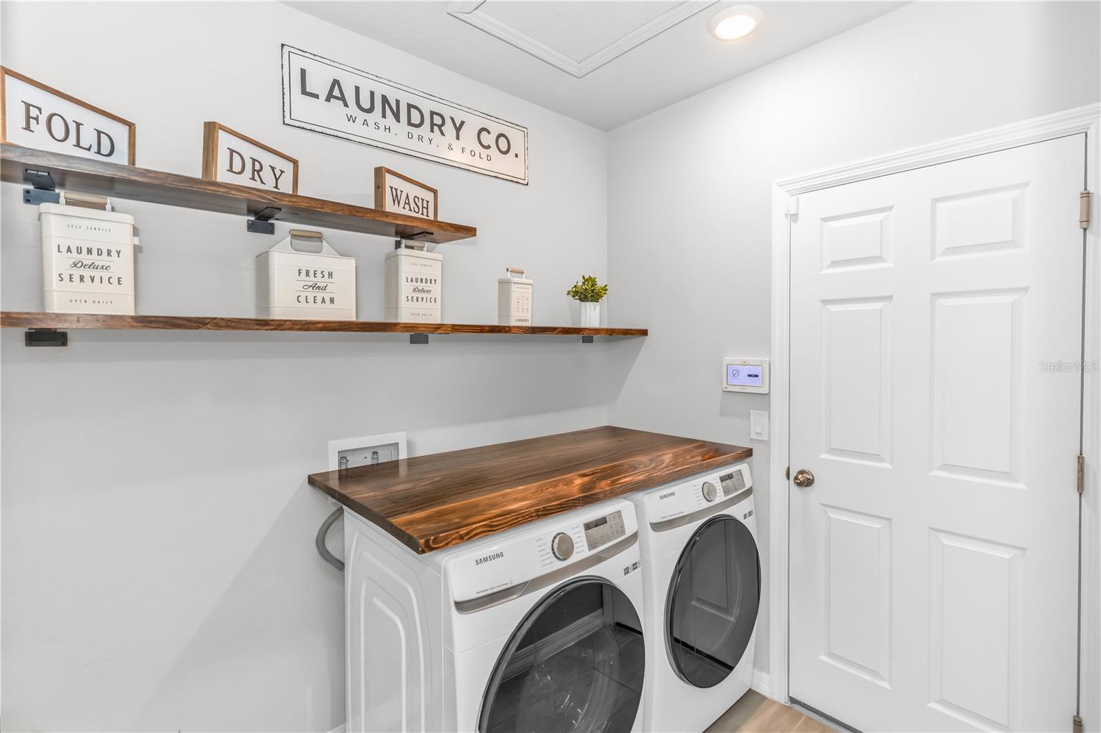 ALFORD OAKS - Residential