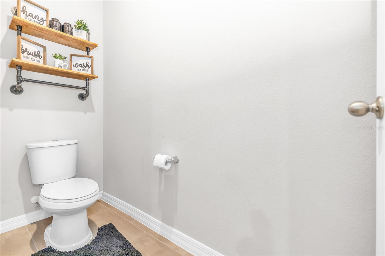 ALFORD OAKS - Residential