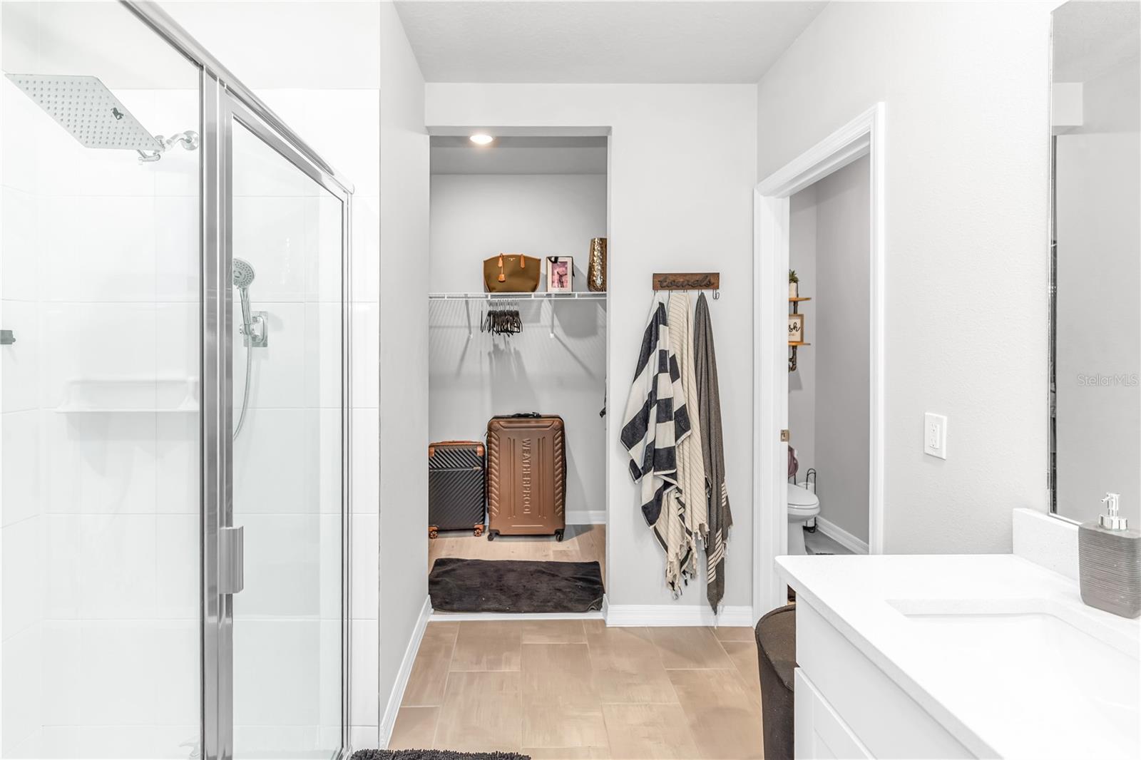 ALFORD OAKS - Residential