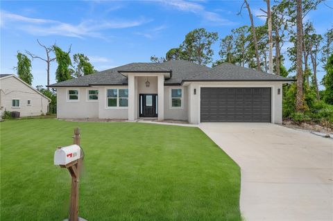 A home in PORT CHARLOTTE