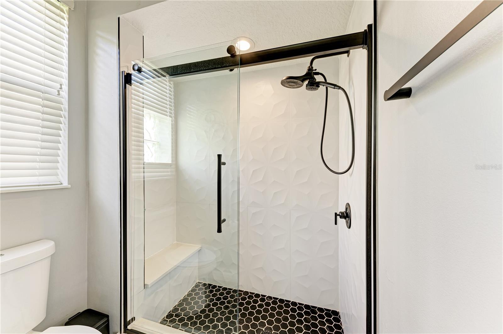 OAKBROOKE I AT RIVER CLUB NORTH - Residential