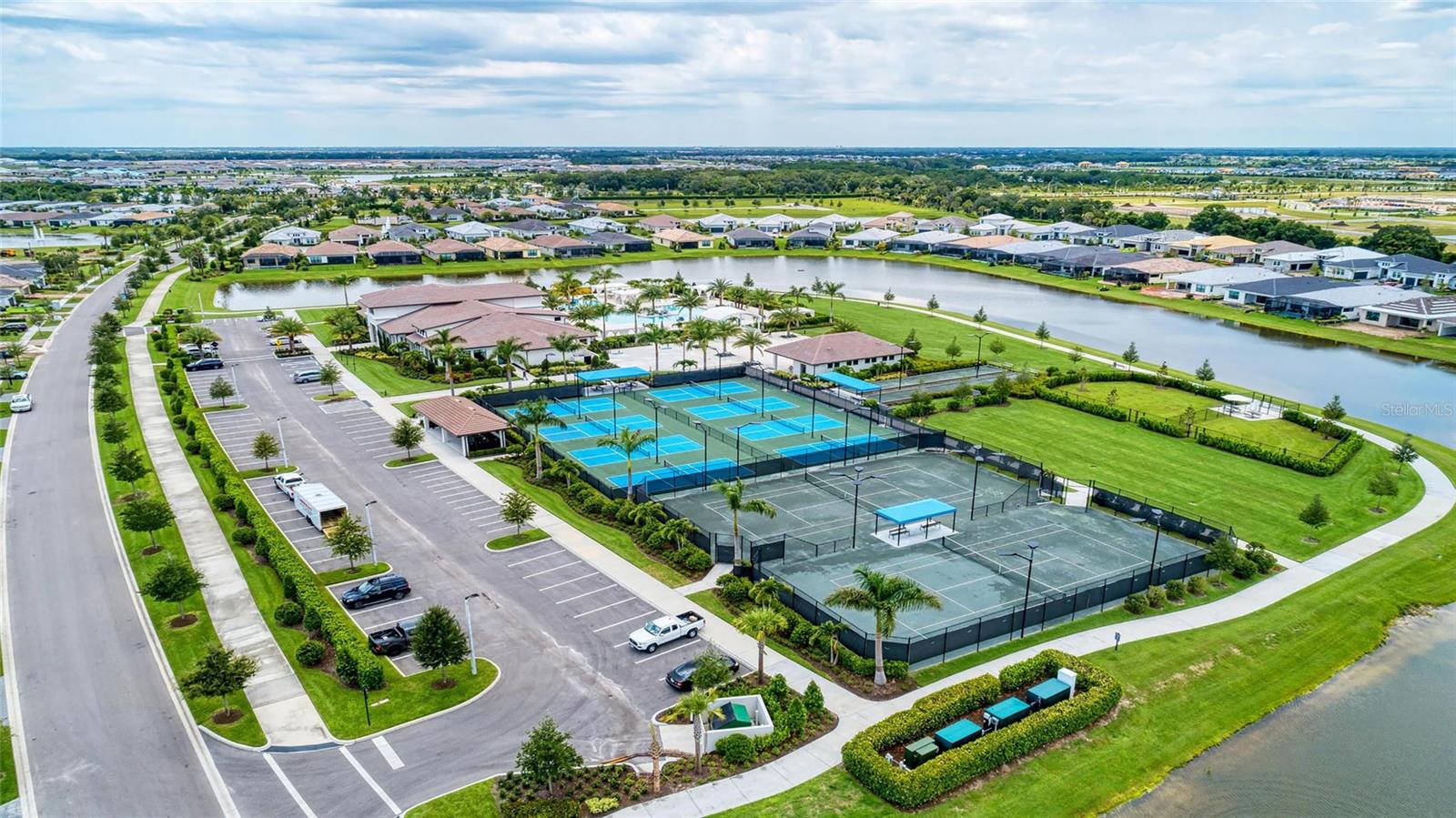 CRESSWIND LAKEWOOD RANCH - Residential
