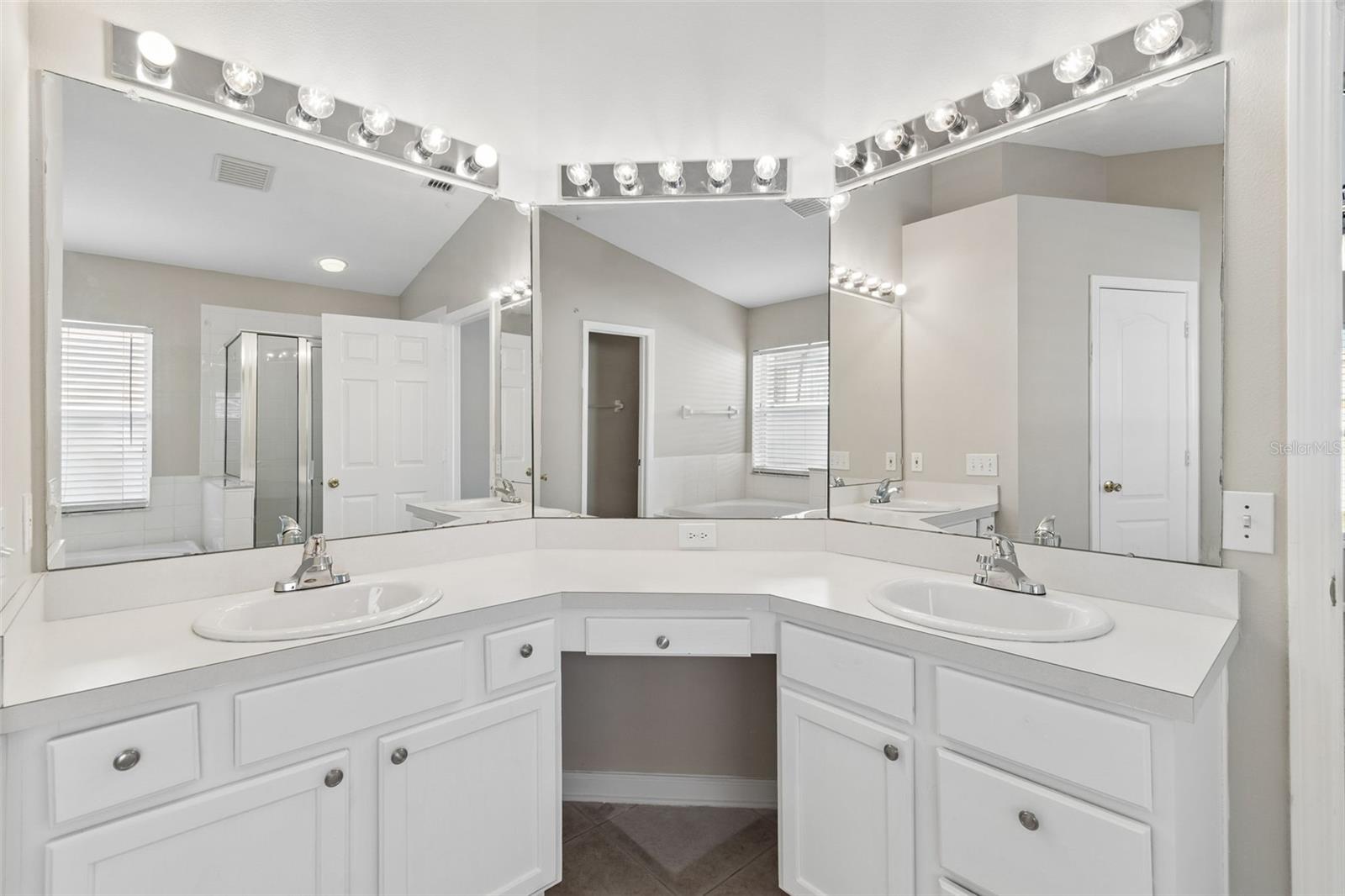 SOUTH COVE PH 1 - Residential