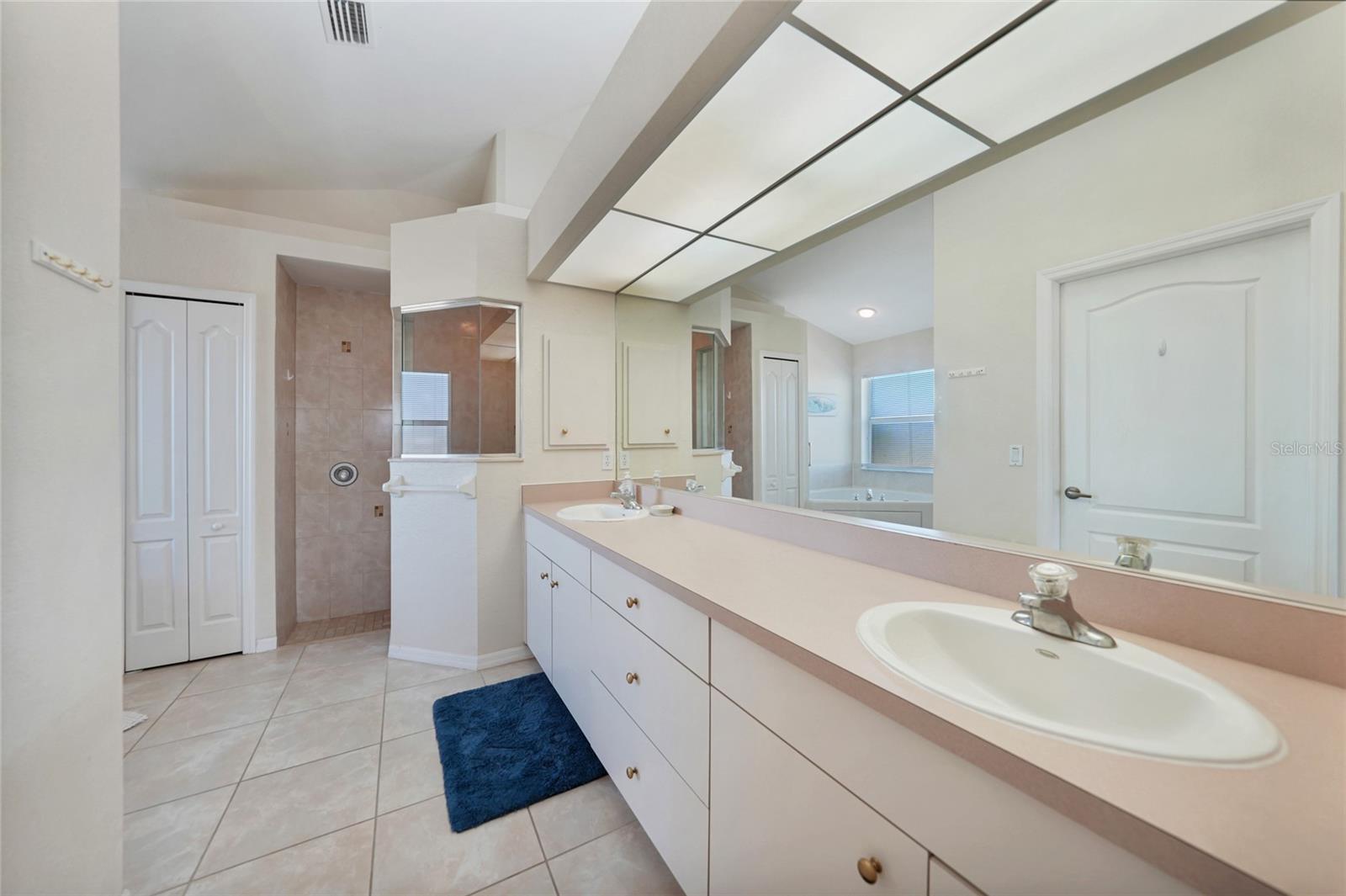 ROTONDA PINE VALLEY - Residential