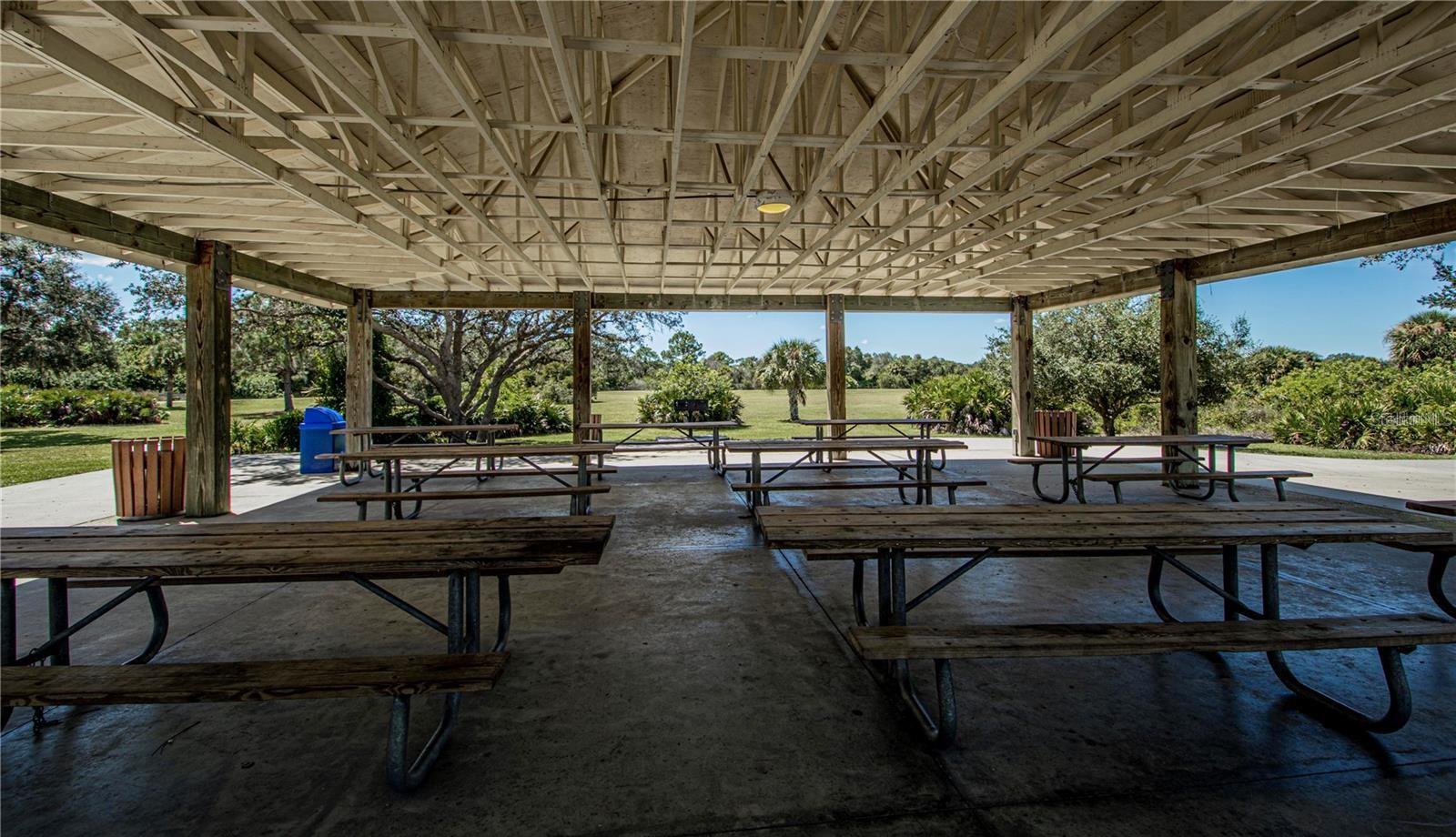 ROTONDA PINE VALLEY - Residential