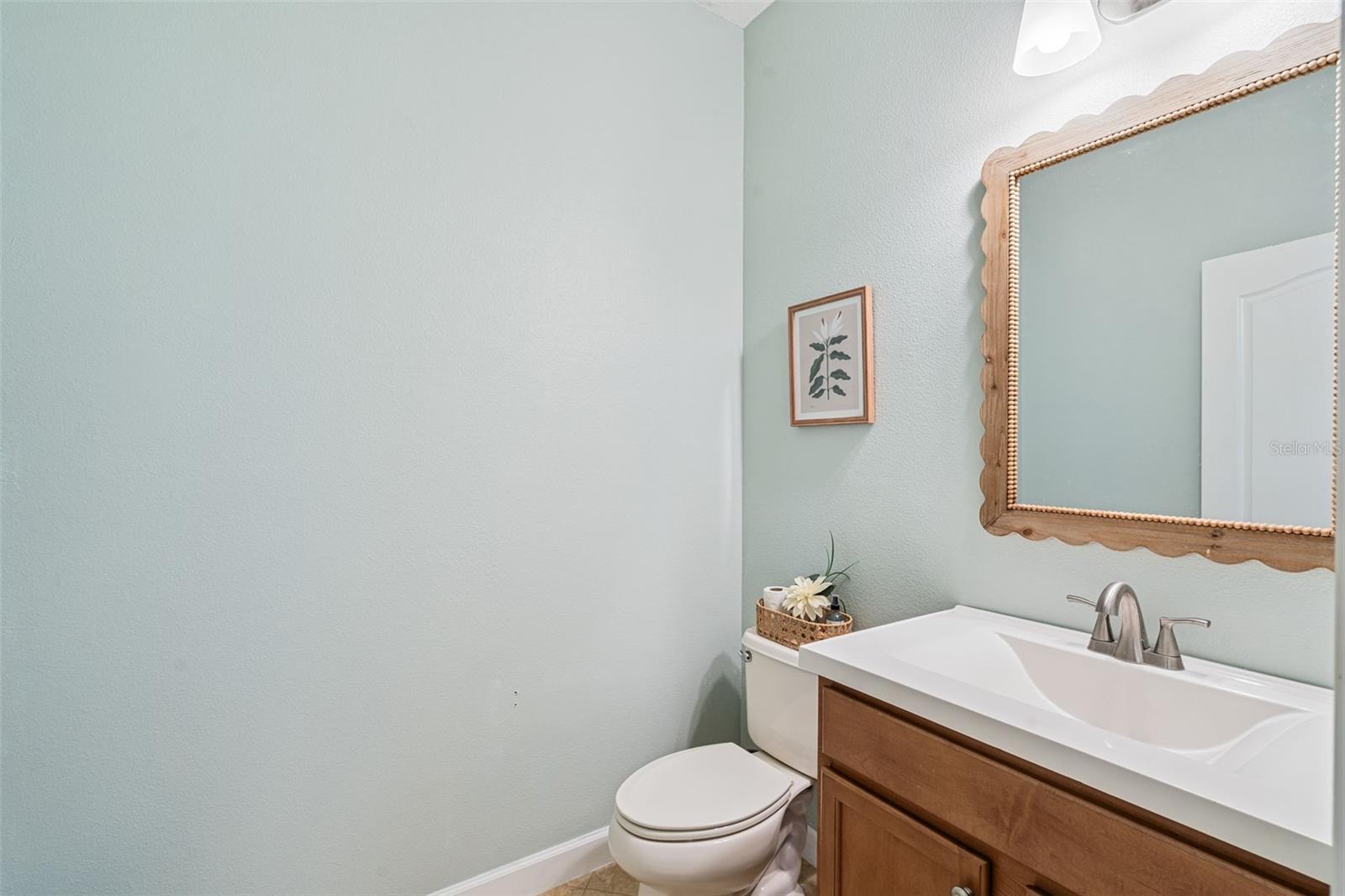 SIGNATURE LAKES - Residential