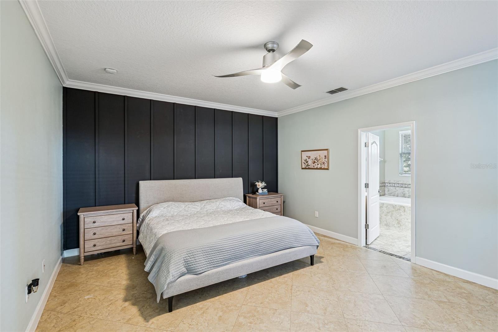 SIGNATURE LAKES - Residential