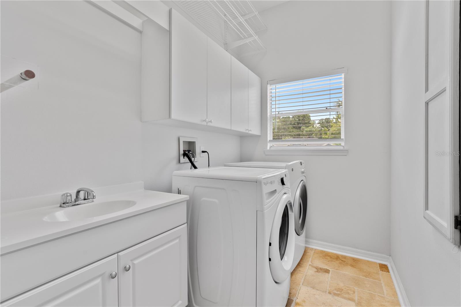 BENTLEY CLUB AT BENTLEY GREEN - Residential