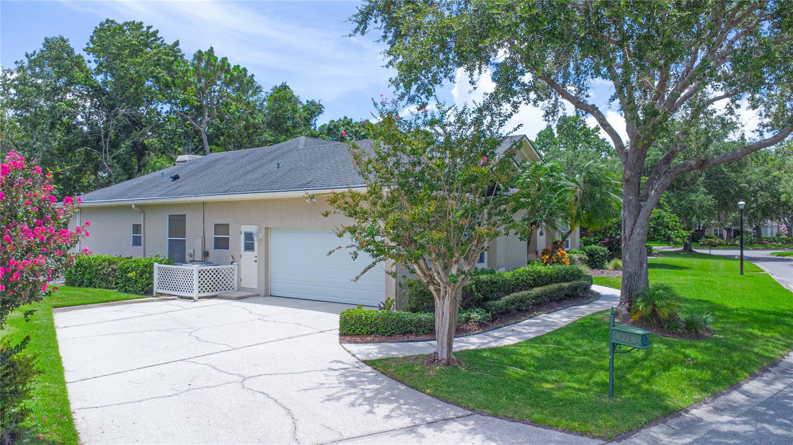 875 BENTLEY GREEN CIRCLE