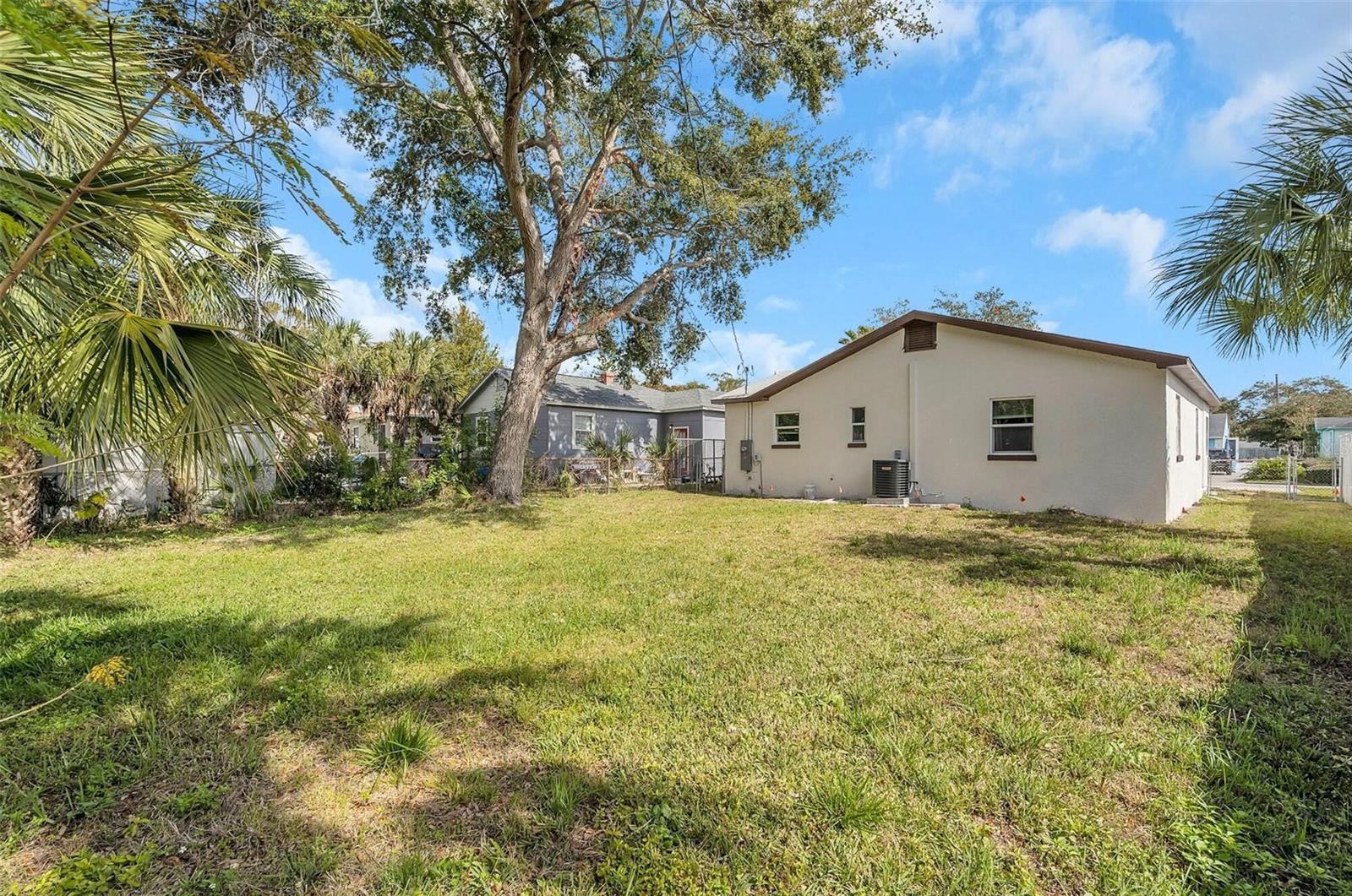 ANNHURST - Residential