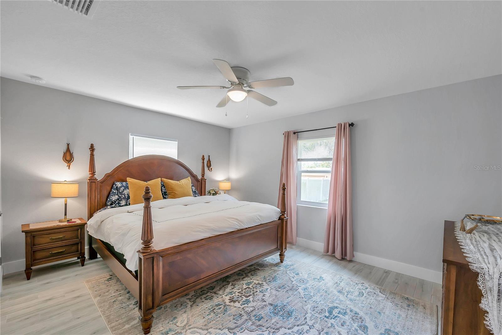 ANNHURST - Residential