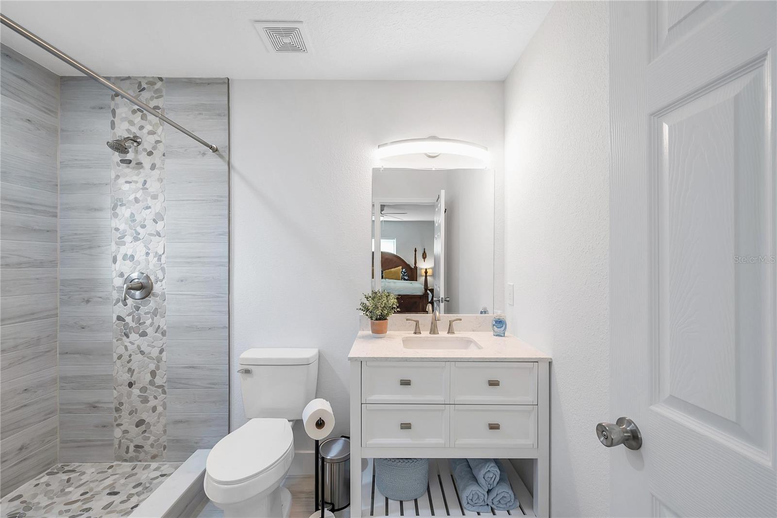 ANNHURST - Residential