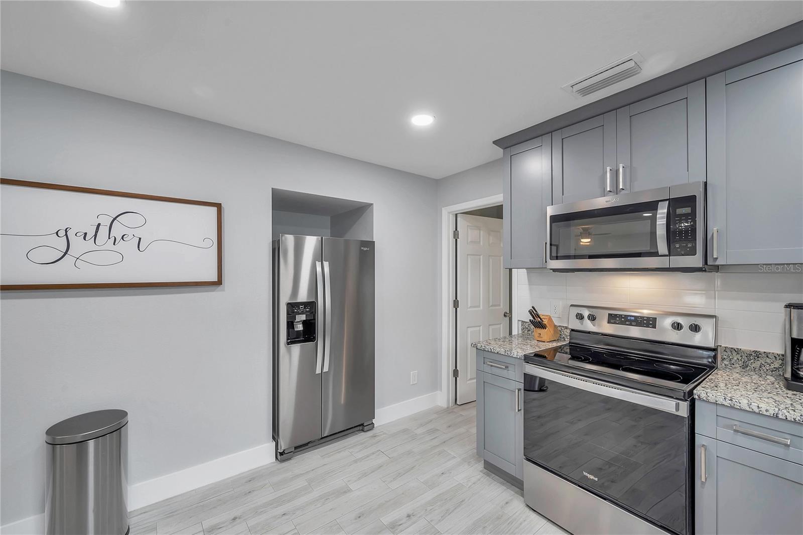 ANNHURST - Residential