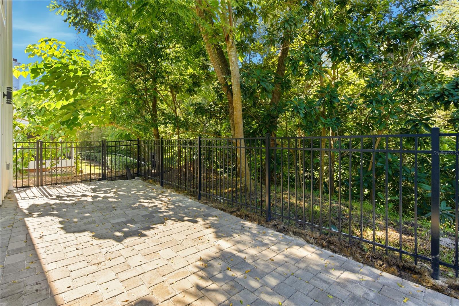 RIVER RIDGE - Residential