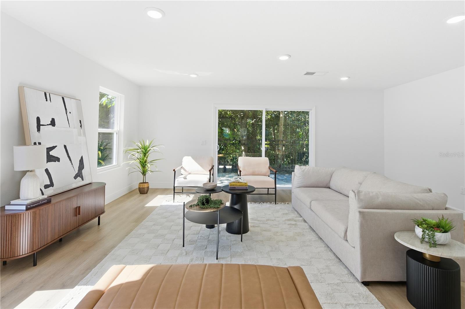 RIVER RIDGE - Residential