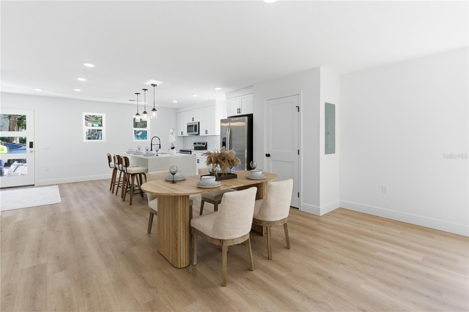 RIVER RIDGE - Residential