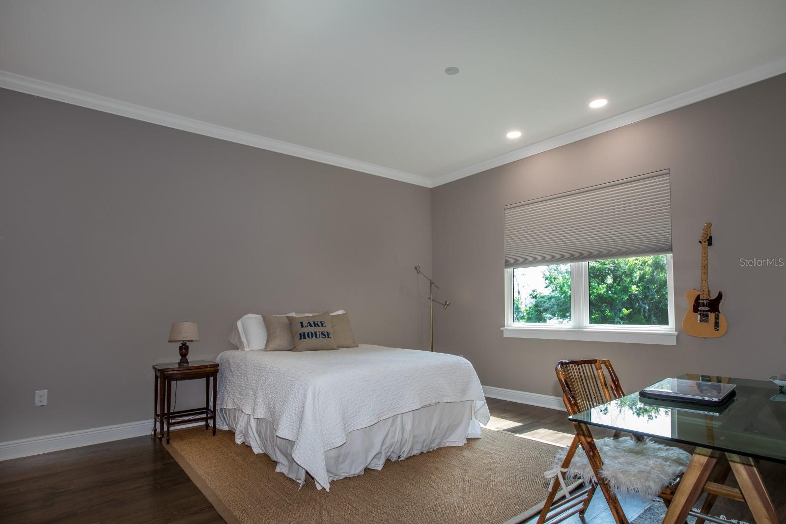 LAKE MABEL SHORES - Residential