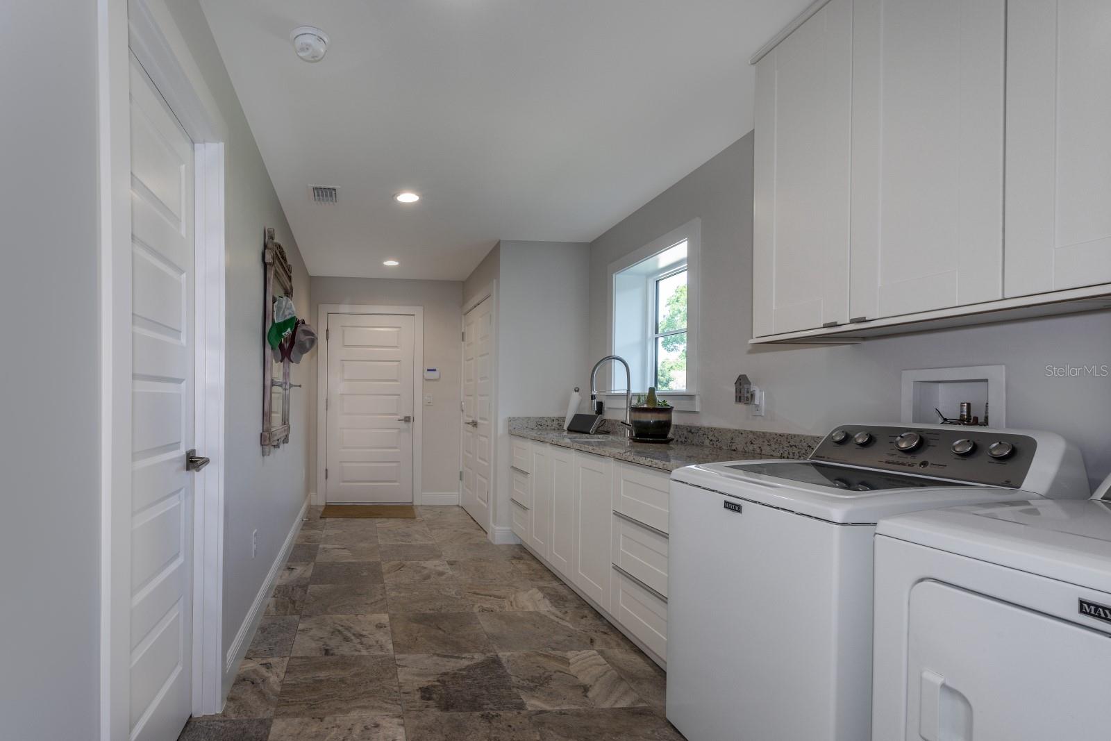 LAKE MABEL SHORES - Residential