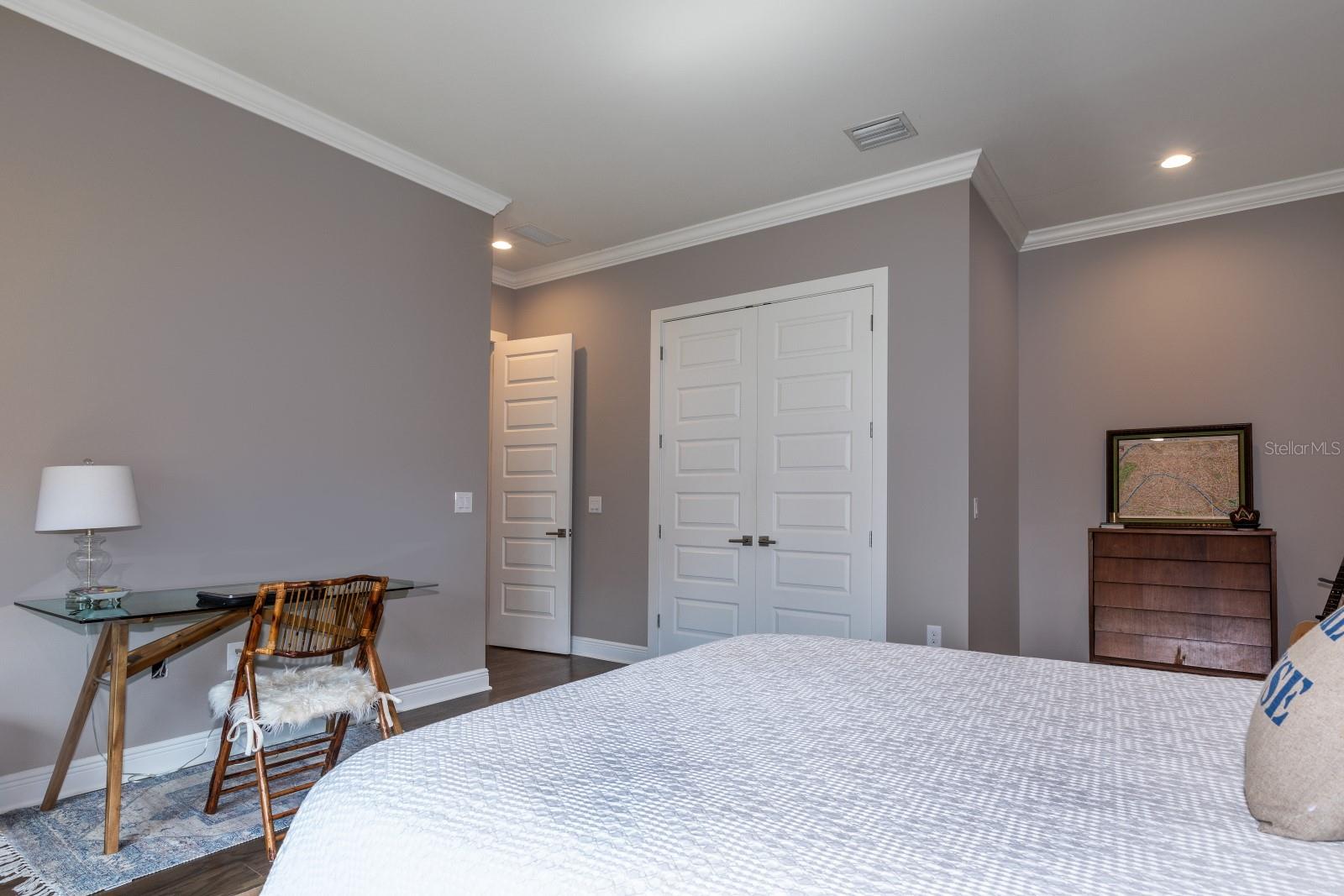 LAKE MABEL SHORES - Residential