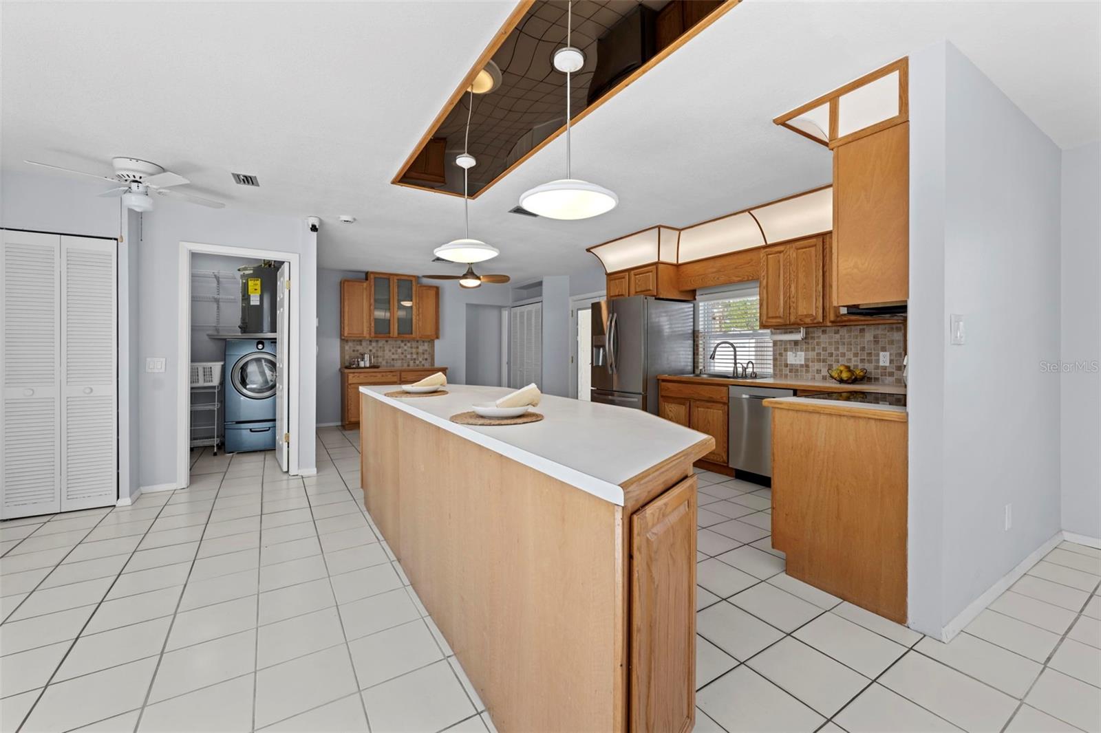 SPRING HILL - Residential