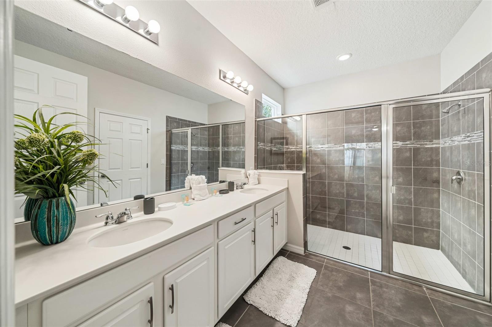 SOLARA RESORT - Residential