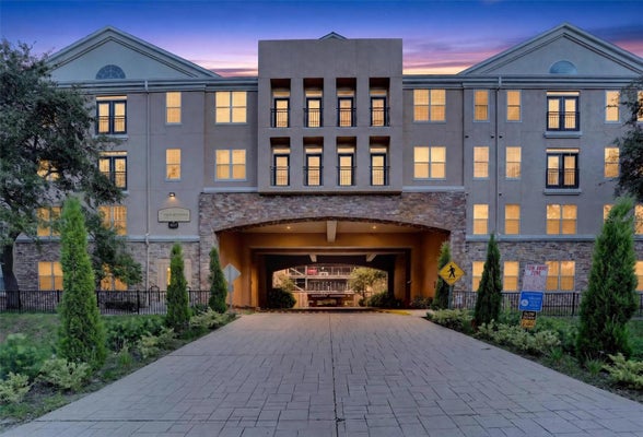 4221 W SPRUCE ST APT 2215, TAMPA, FL 33607 - Image 90214bfea52e8940ff3ad09d628d0b59/751915477