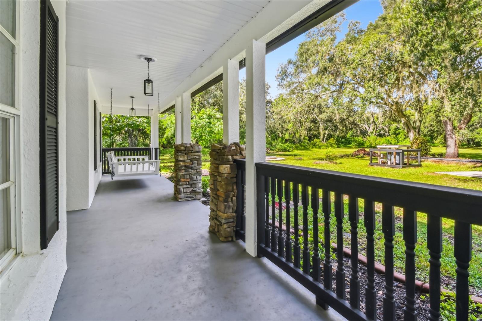 SCANLON COUNTRY ESTATES - Residential