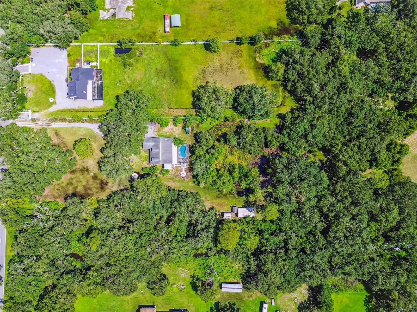 SCANLON COUNTRY ESTATES - Residential