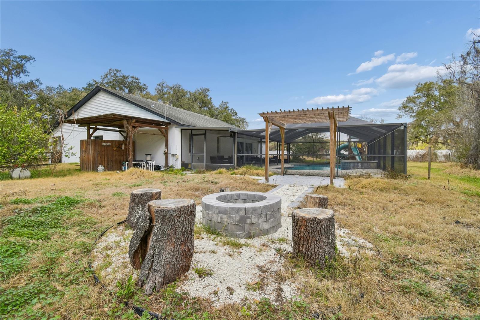 SCANLON COUNTRY ESTATES - Residential