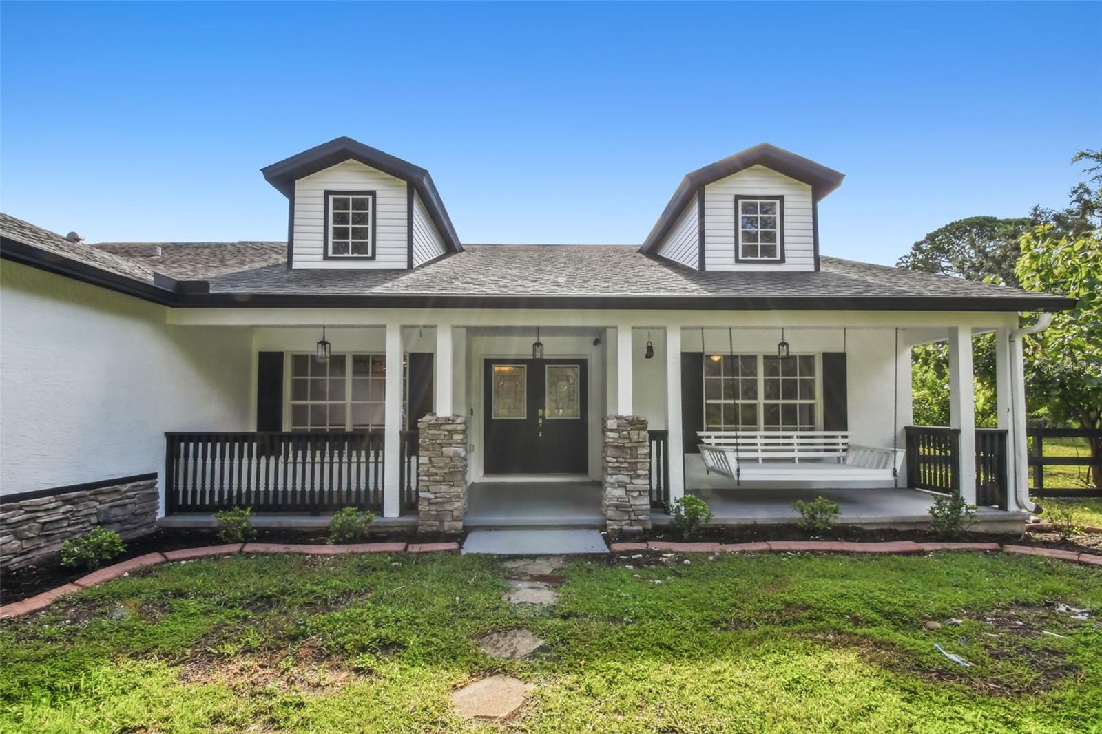 SCANLON COUNTRY ESTATES - Residential